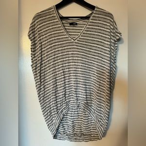 aritzia tshirt